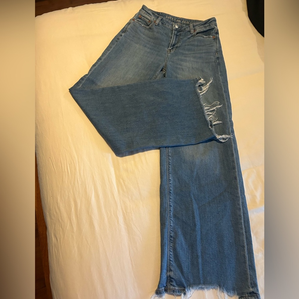 American Eagle, high waisted baggy jeans, size 0